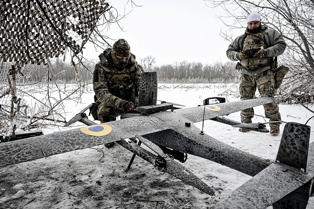 One Ukrainian drone squad goes to work. Two NATO battalions later and it is clear that the West still has plenty adaption ahead of us. ⬇️